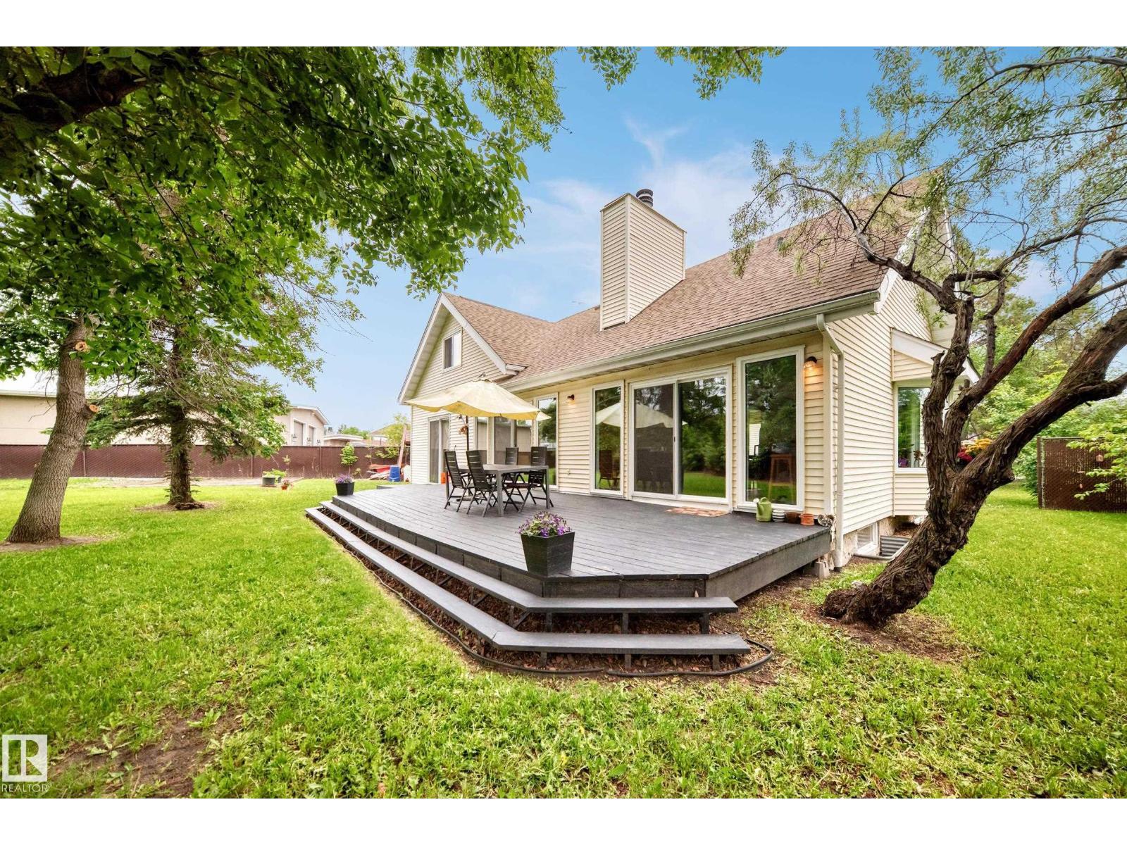 8224 186 ST NW NW - 36
