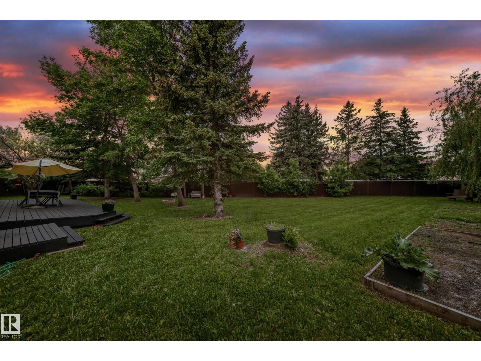 8224 186 ST NW NW - 41
