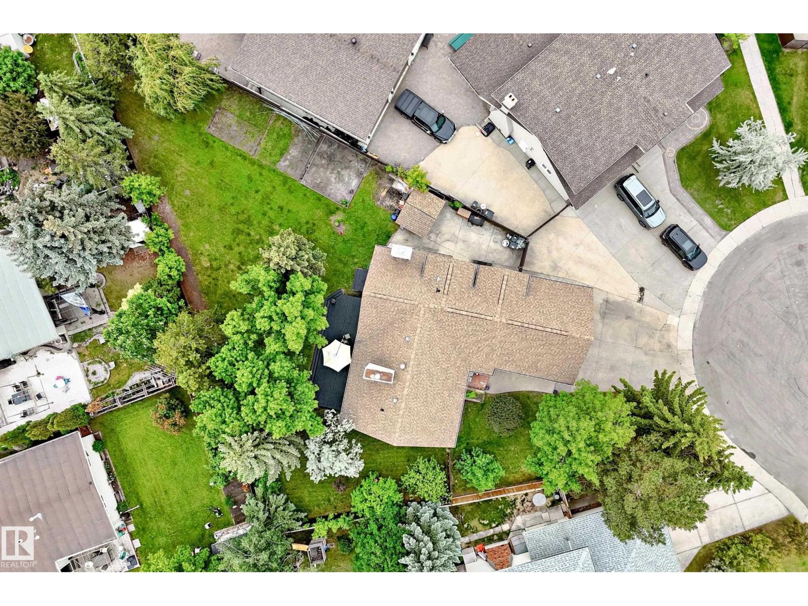 8224 186 ST NW NW - 54