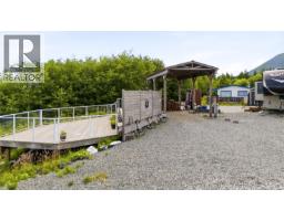 1073 Fifth Ave, Ucluelet, BC V0R3A0 Photo 6