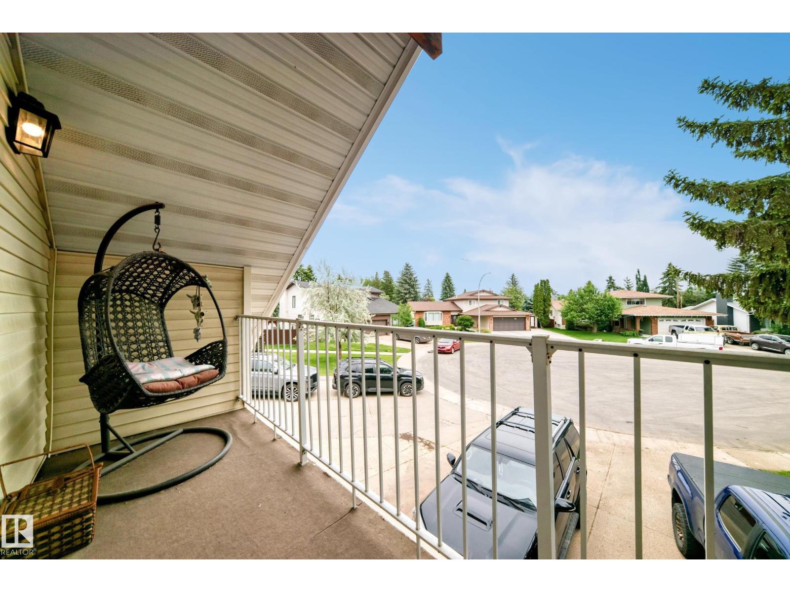 8224 186 ST NW NW - 31