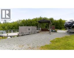 1073 Fifth Ave, Ucluelet, BC V0R3A0 Photo 9