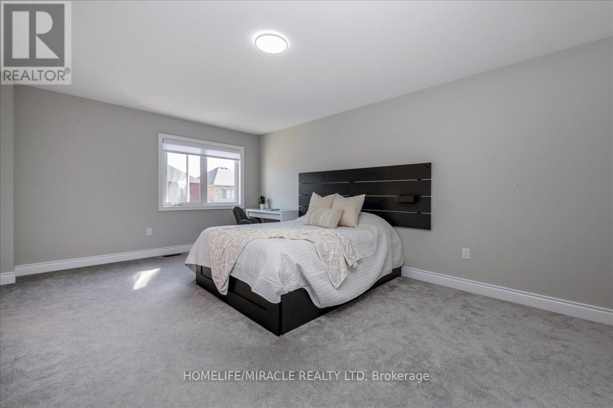 79 LORNE THOMAS PLACE - 16