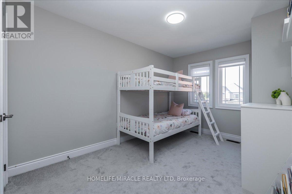 79 LORNE THOMAS PLACE - 18
