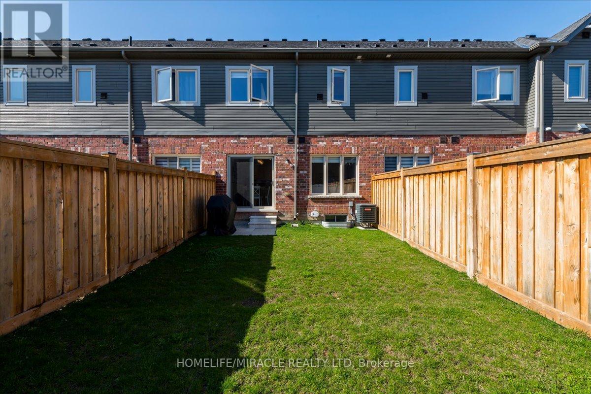 79 LORNE THOMAS PLACE - 24