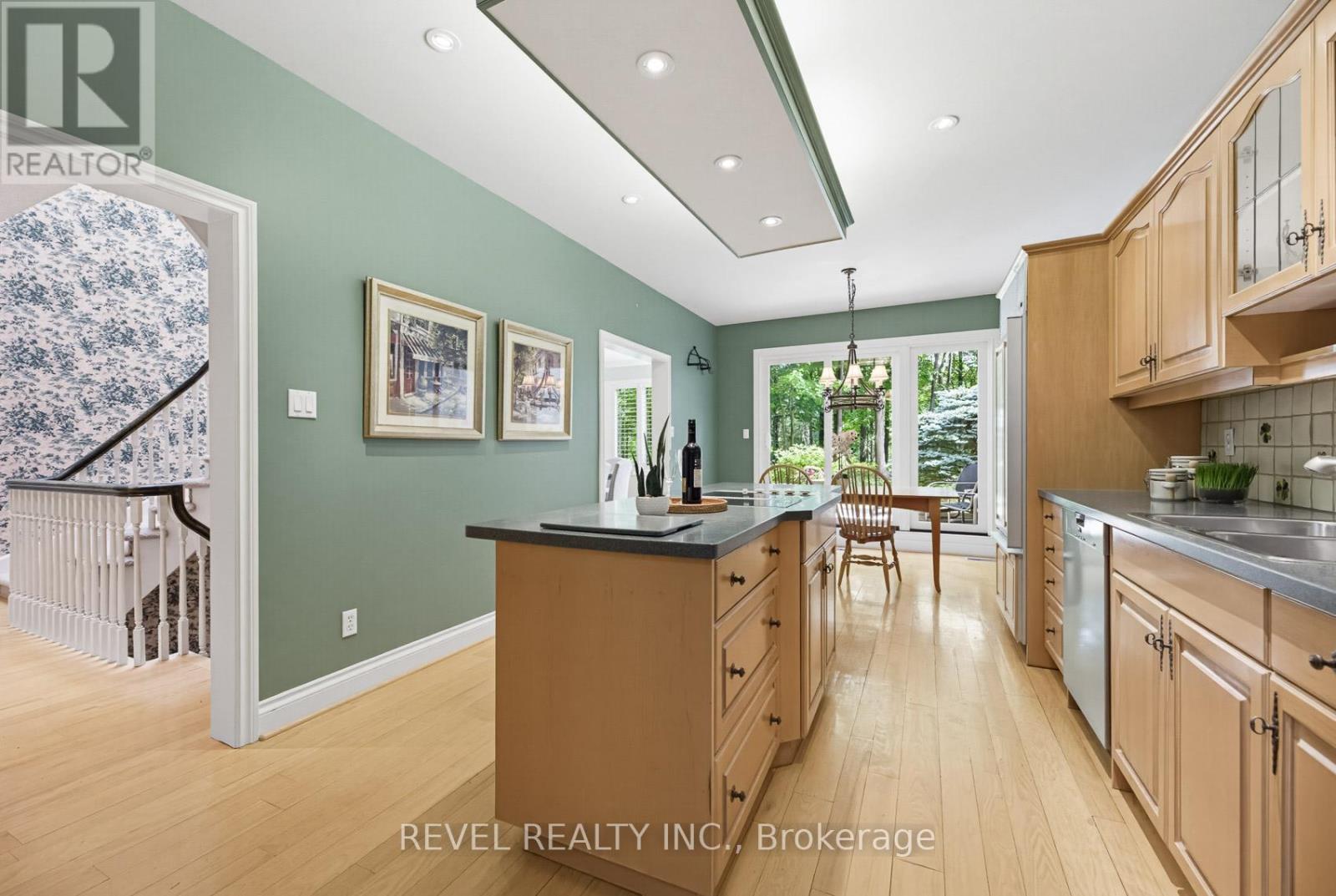 #27 540 QUAIL RIDGE DRIVE - 13