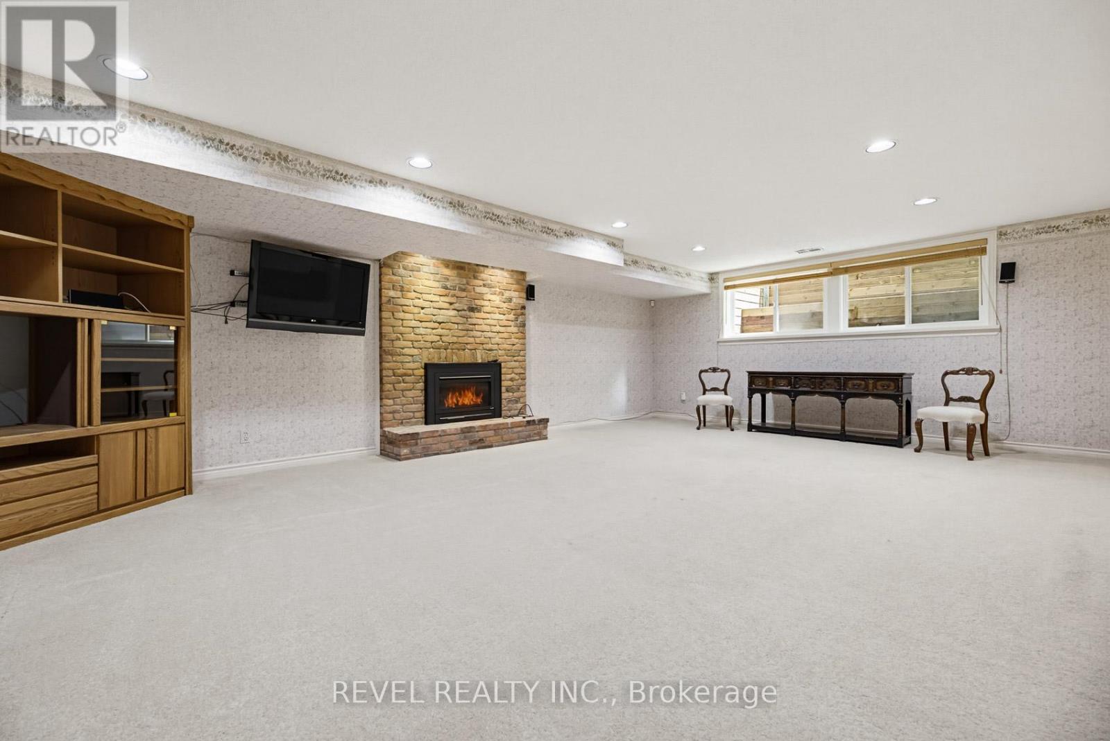 #27 540 QUAIL RIDGE DRIVE - 46