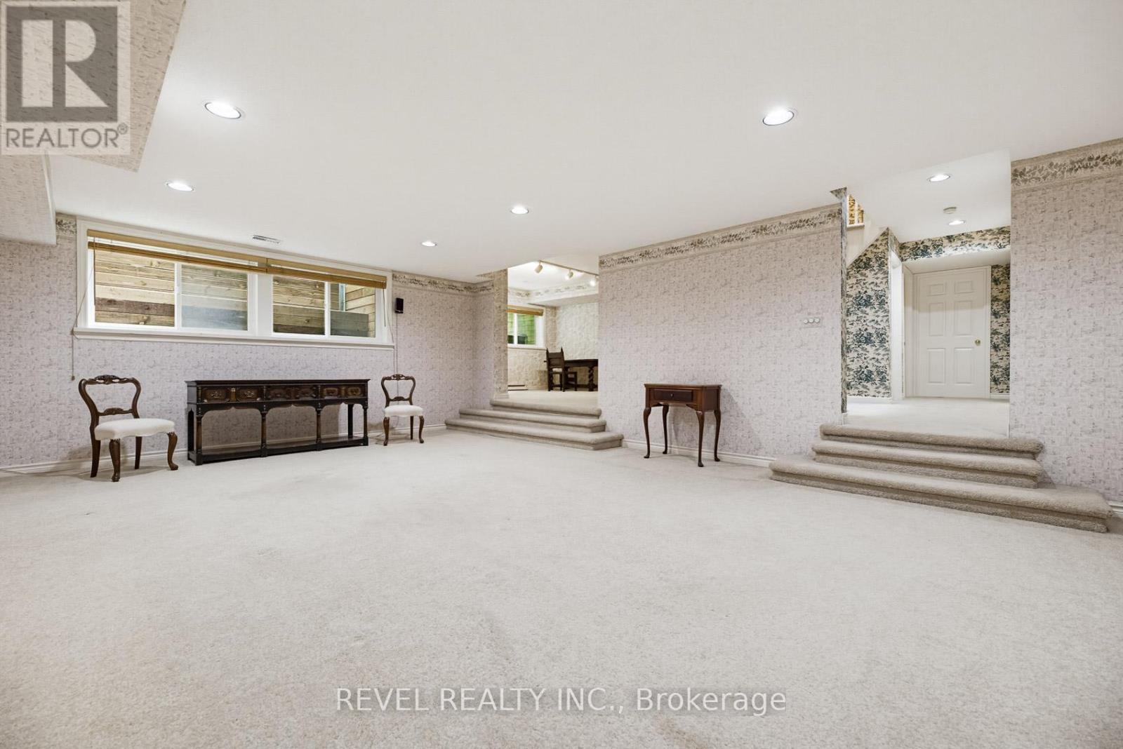#27 540 QUAIL RIDGE DRIVE - 47