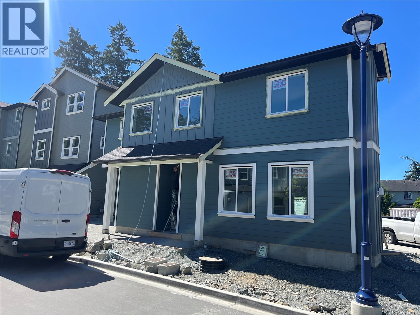 912 Rosefinch Pl, Langford