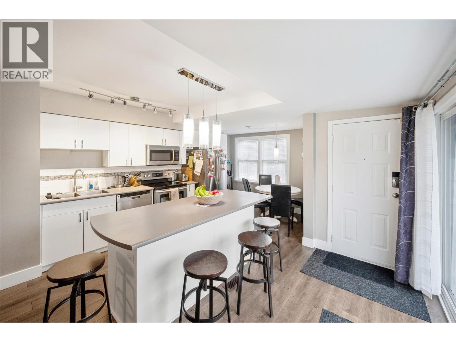 600 Braid Street - 4
