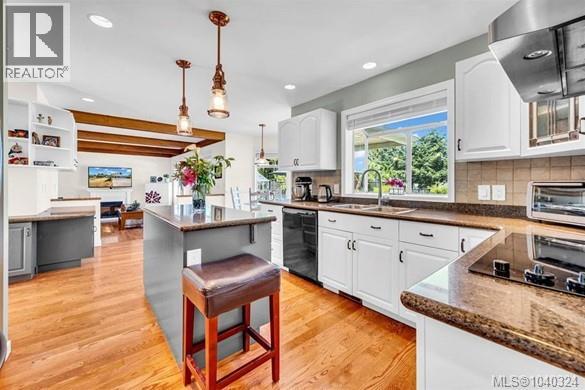  11109 Tanager Road, North Saanich