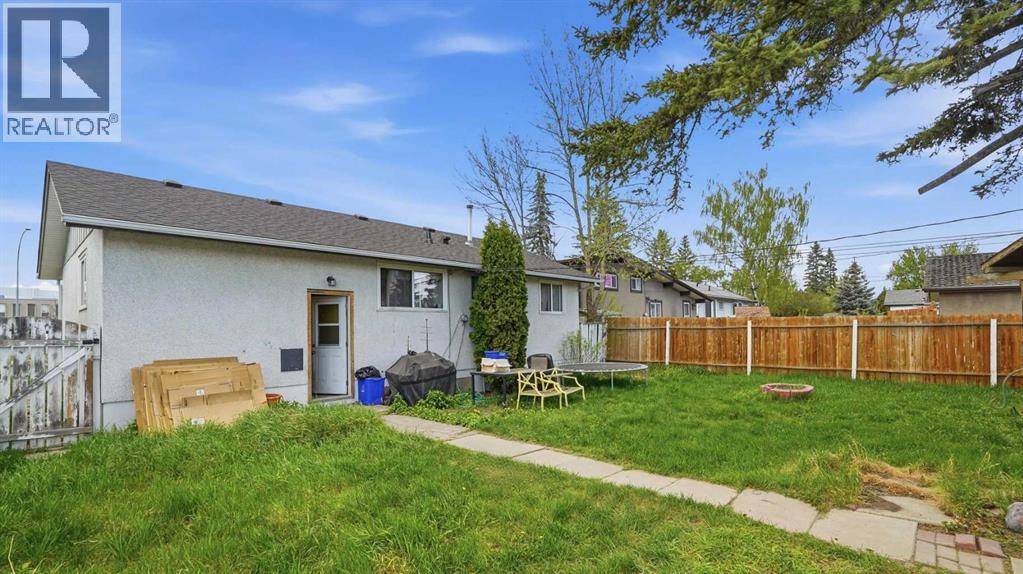9032 Fairmount Drive SE - photo 5