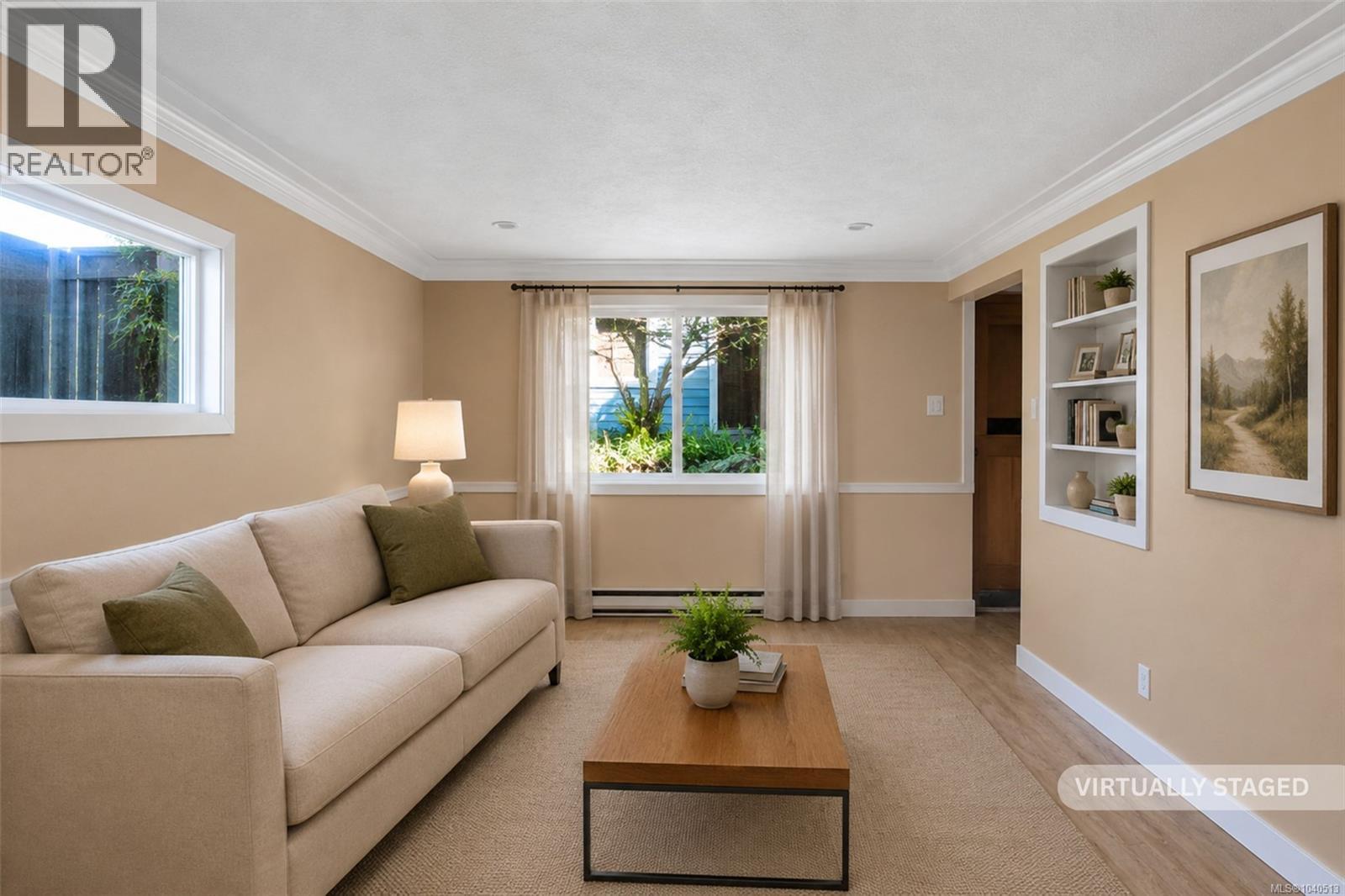  2139 Foul Bay Road, Oak Bay