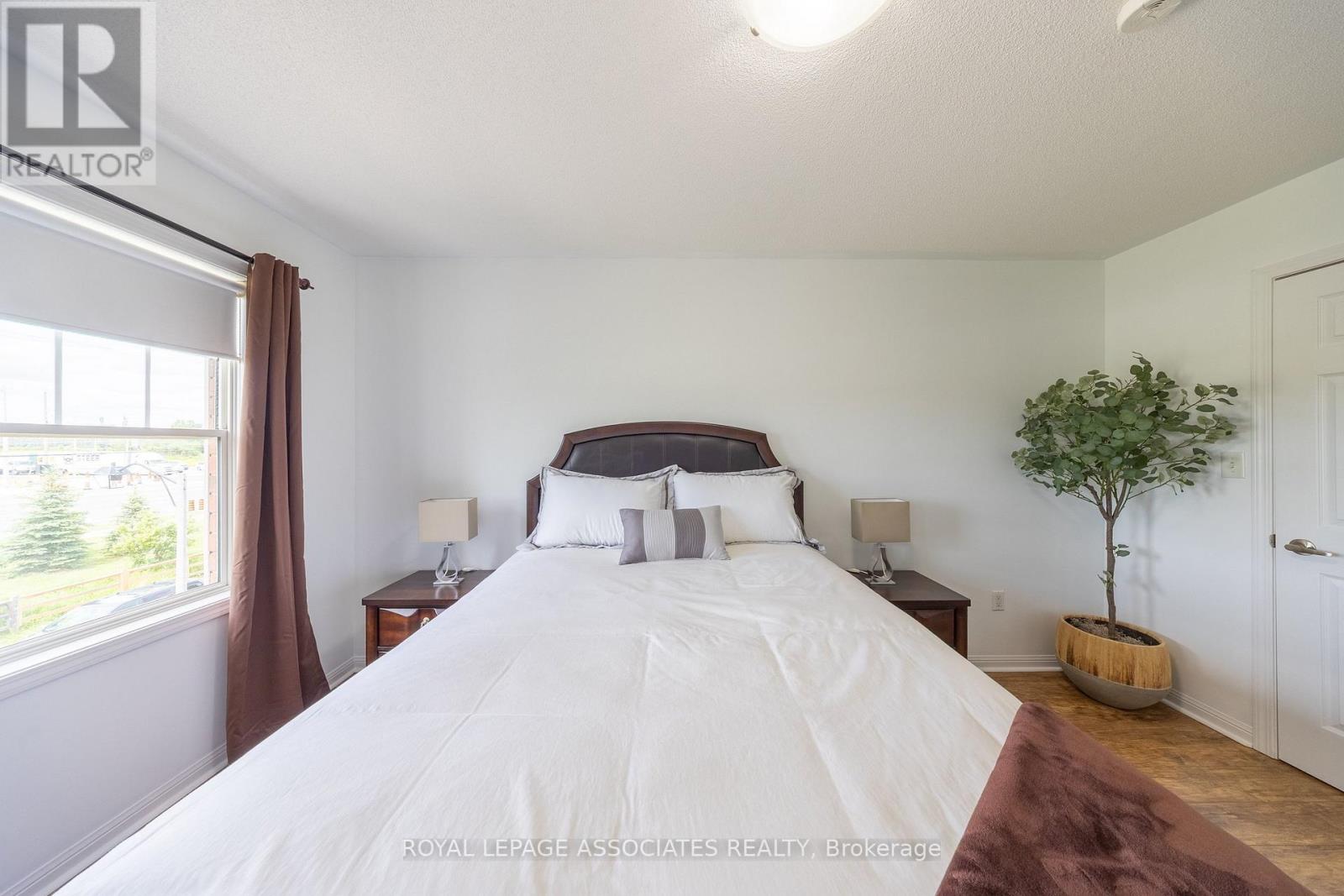 3123 STORNOWAY CIRCLE - 32