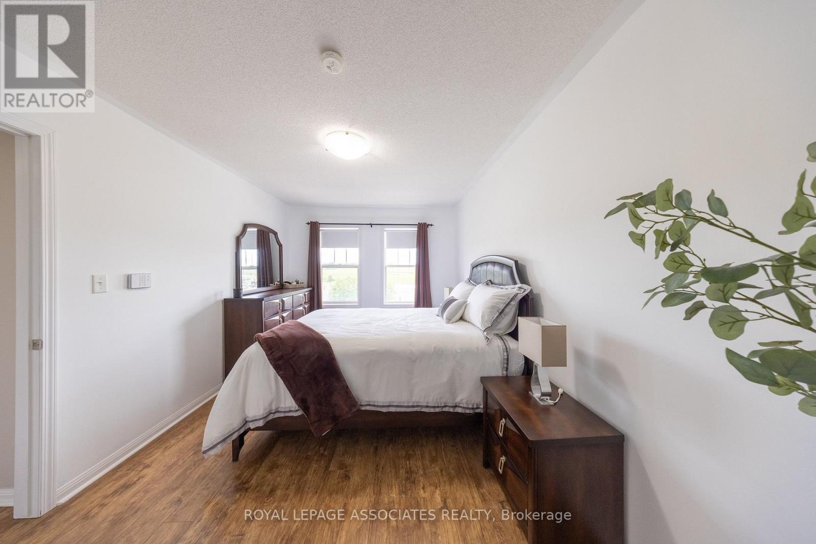 3123 STORNOWAY CIRCLE - 35
