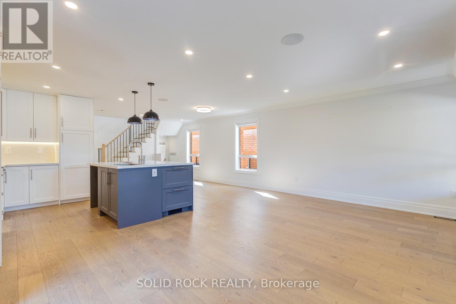 75 TARQUINI CRESCENT - 12