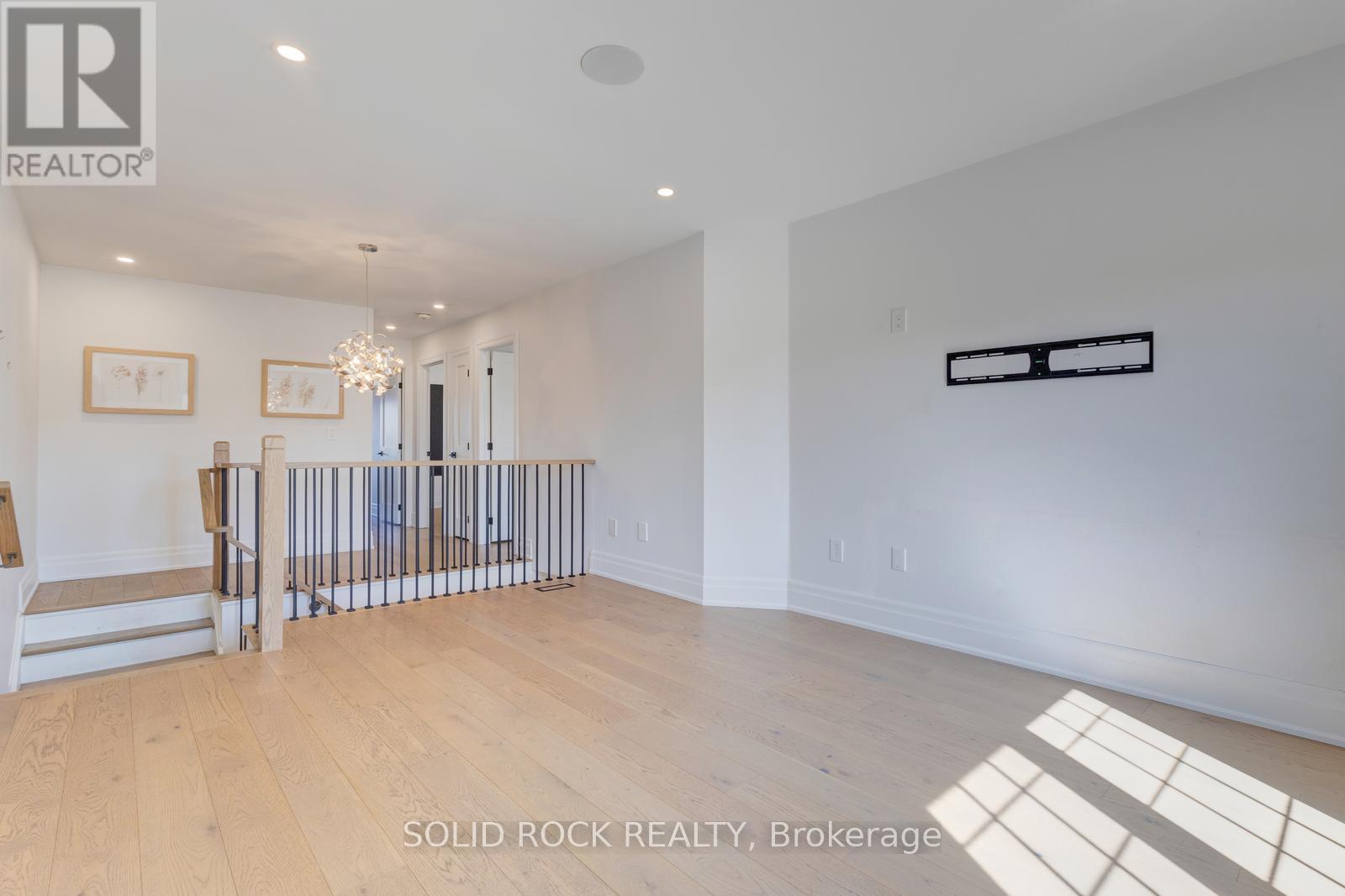 75 TARQUINI CRESCENT - 20