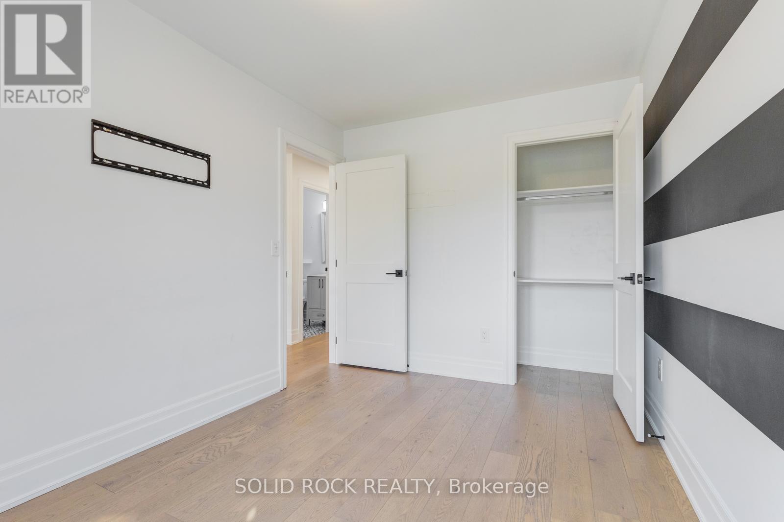 75 TARQUINI CRESCENT - 32