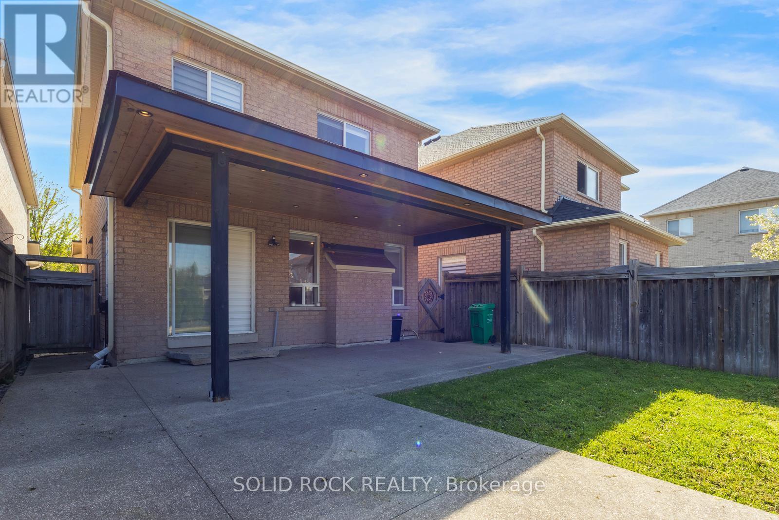 75 TARQUINI CRESCENT - 44
