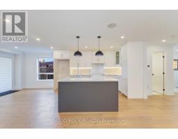 Eating area - 75 Tarquini Crescent, Caledon, ON L7E2Z5 Photo 9