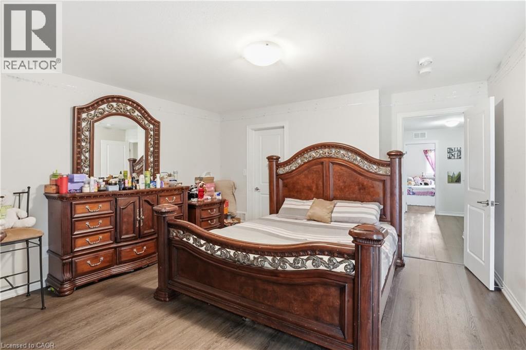 584 JULIA Drive - 13