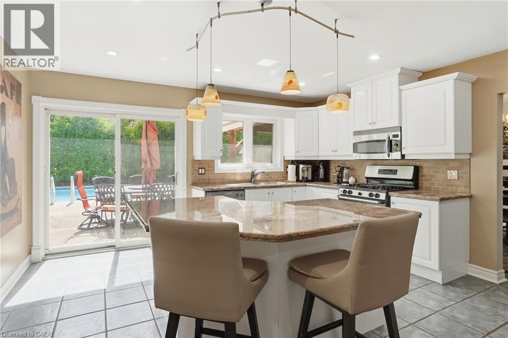 1321 FAIRWAY Court - 11