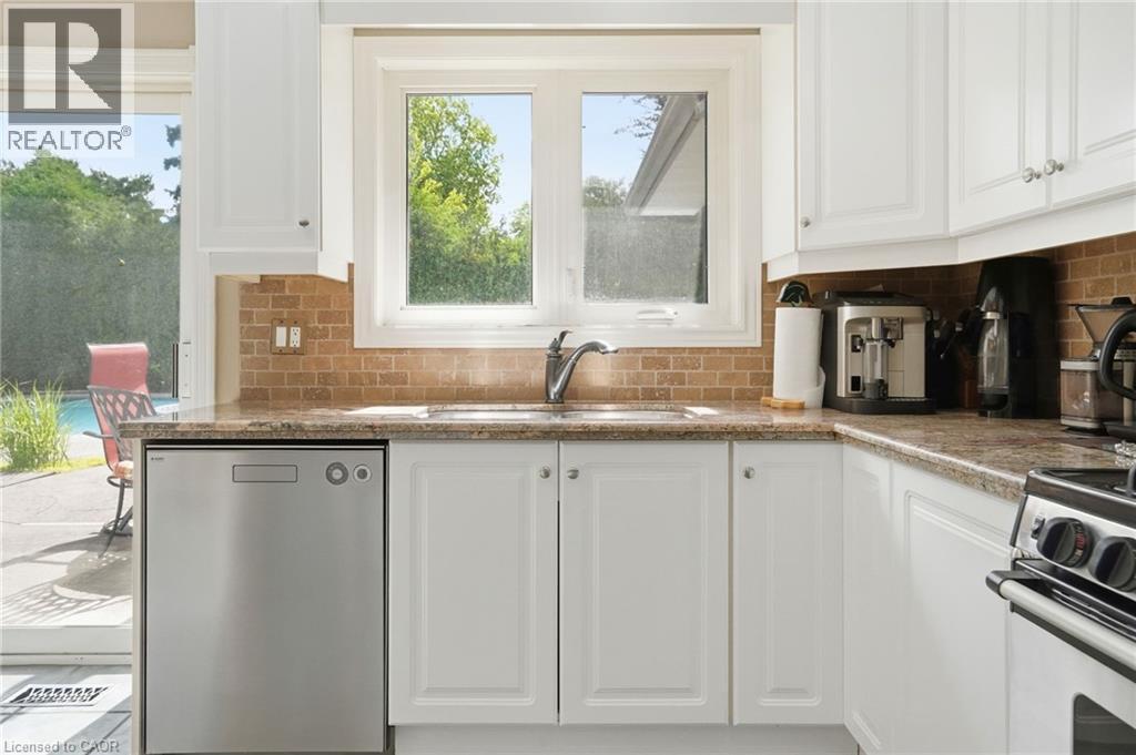 1321 FAIRWAY Court - 12