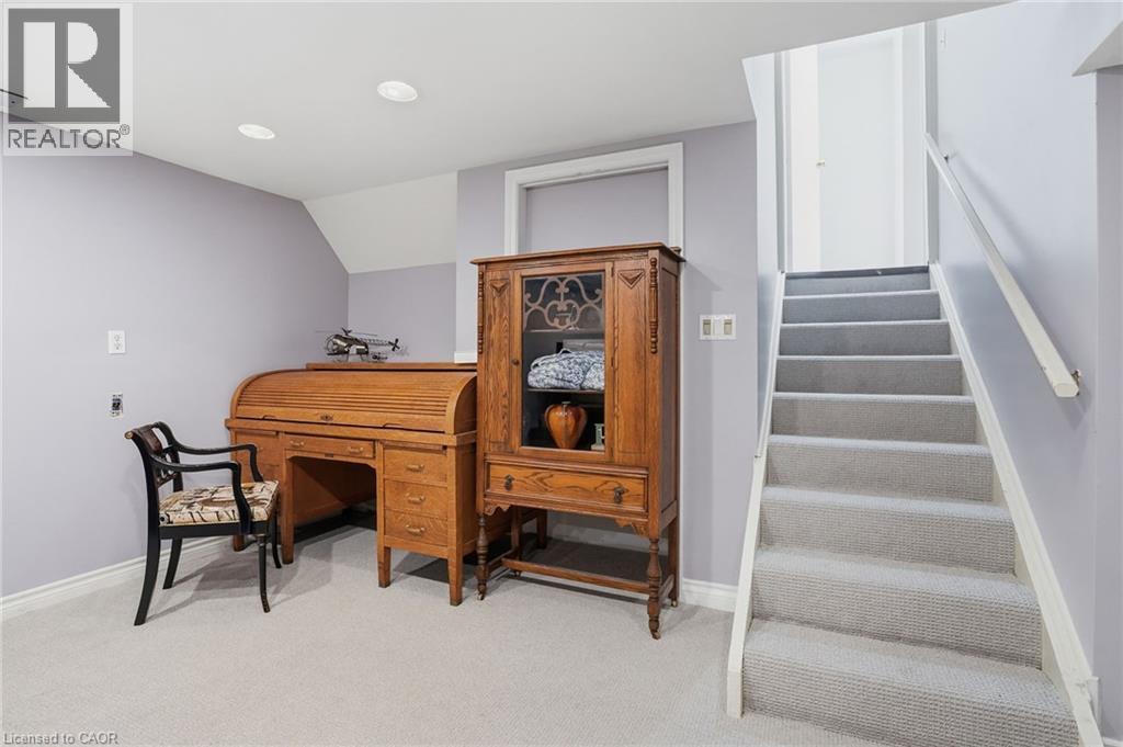 1321 FAIRWAY Court - 33