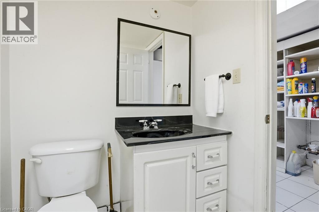 1321 FAIRWAY Court - 36