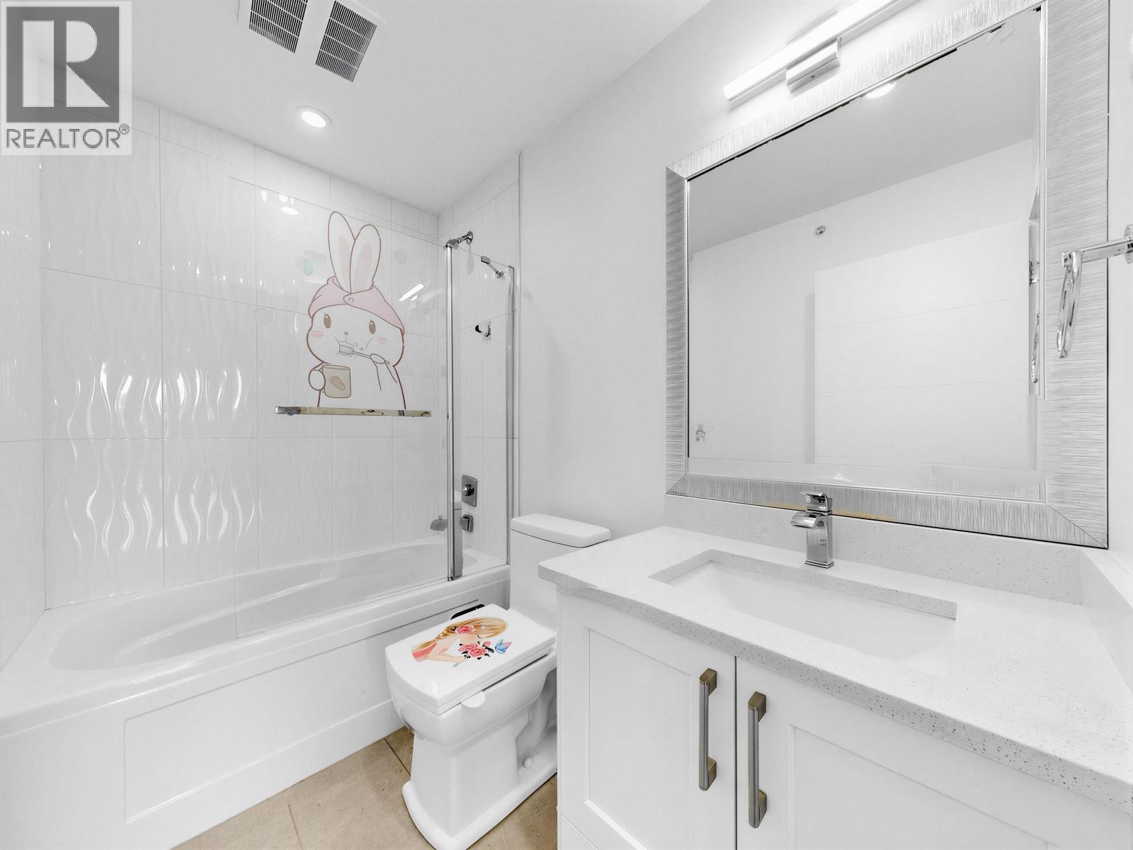401 1990 WESTMINSTER AVENUE, Port Coquitlam