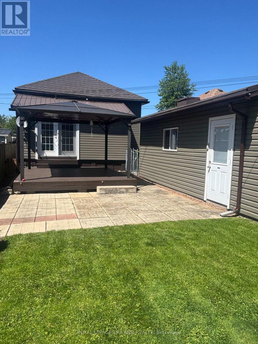 21 MARIAM STREET - 32