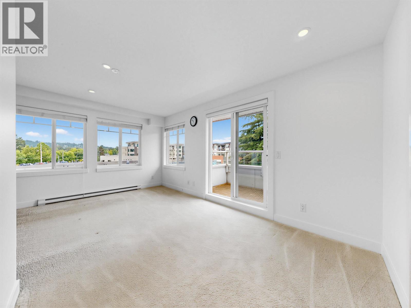 401 1990 WESTMINSTER AVENUE, Port Coquitlam