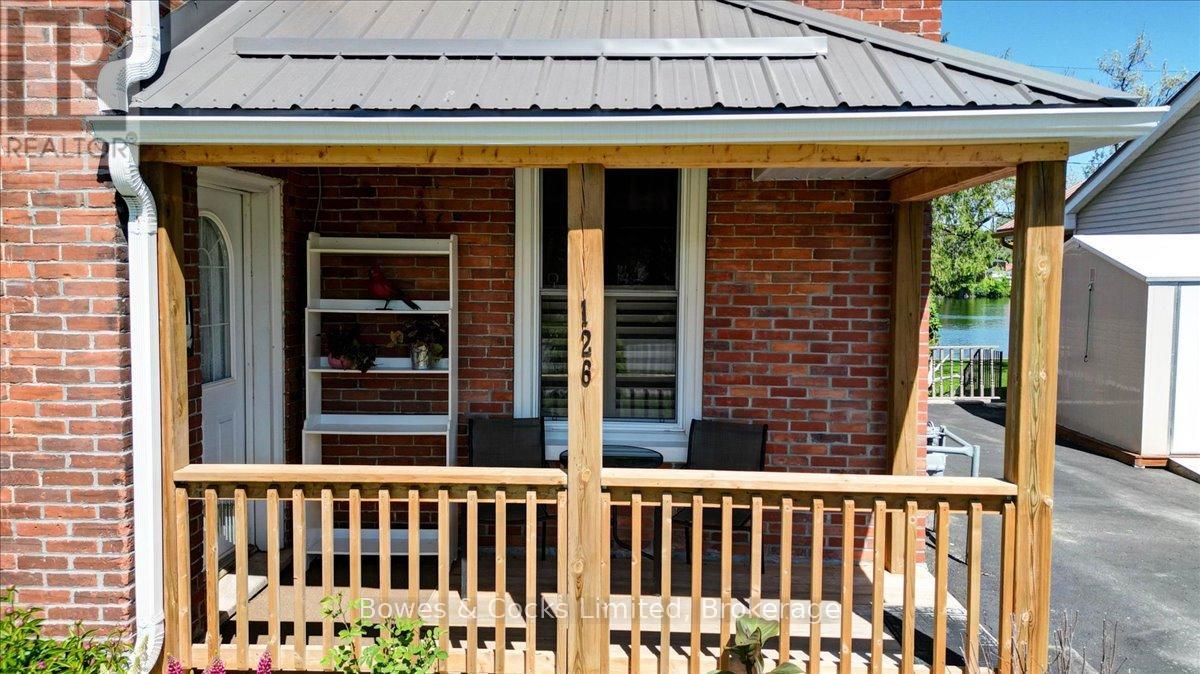126 FRONT STREET N - 31