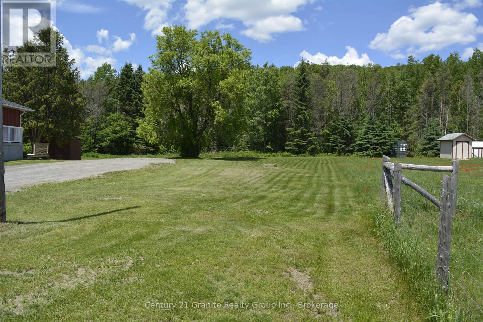 671 HASTINGS STREET N - 39