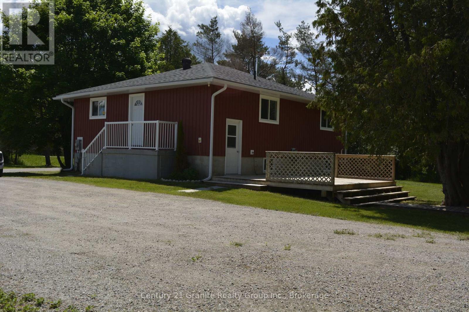 671 HASTINGS STREET N - 44