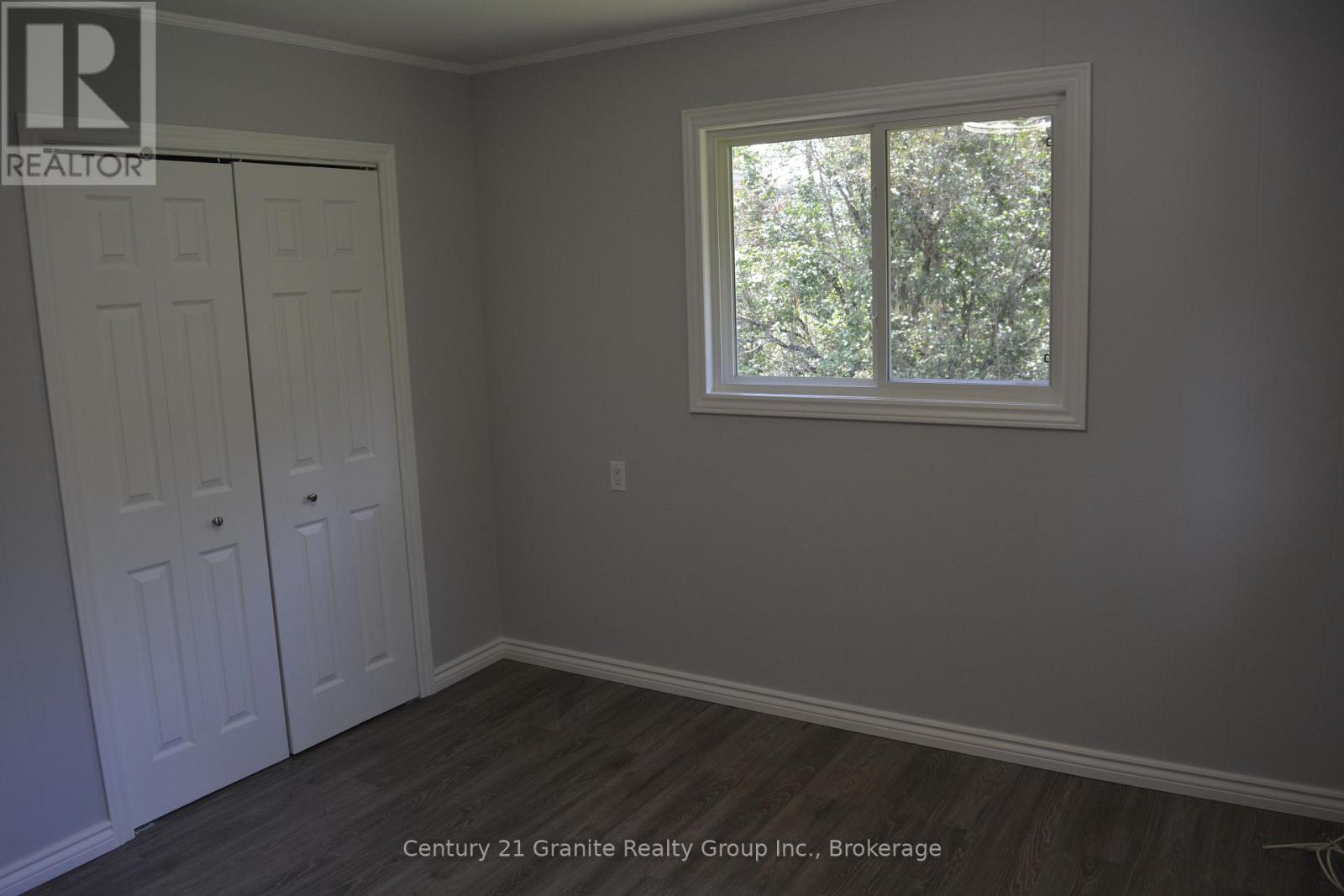 671 HASTINGS STREET N - 7