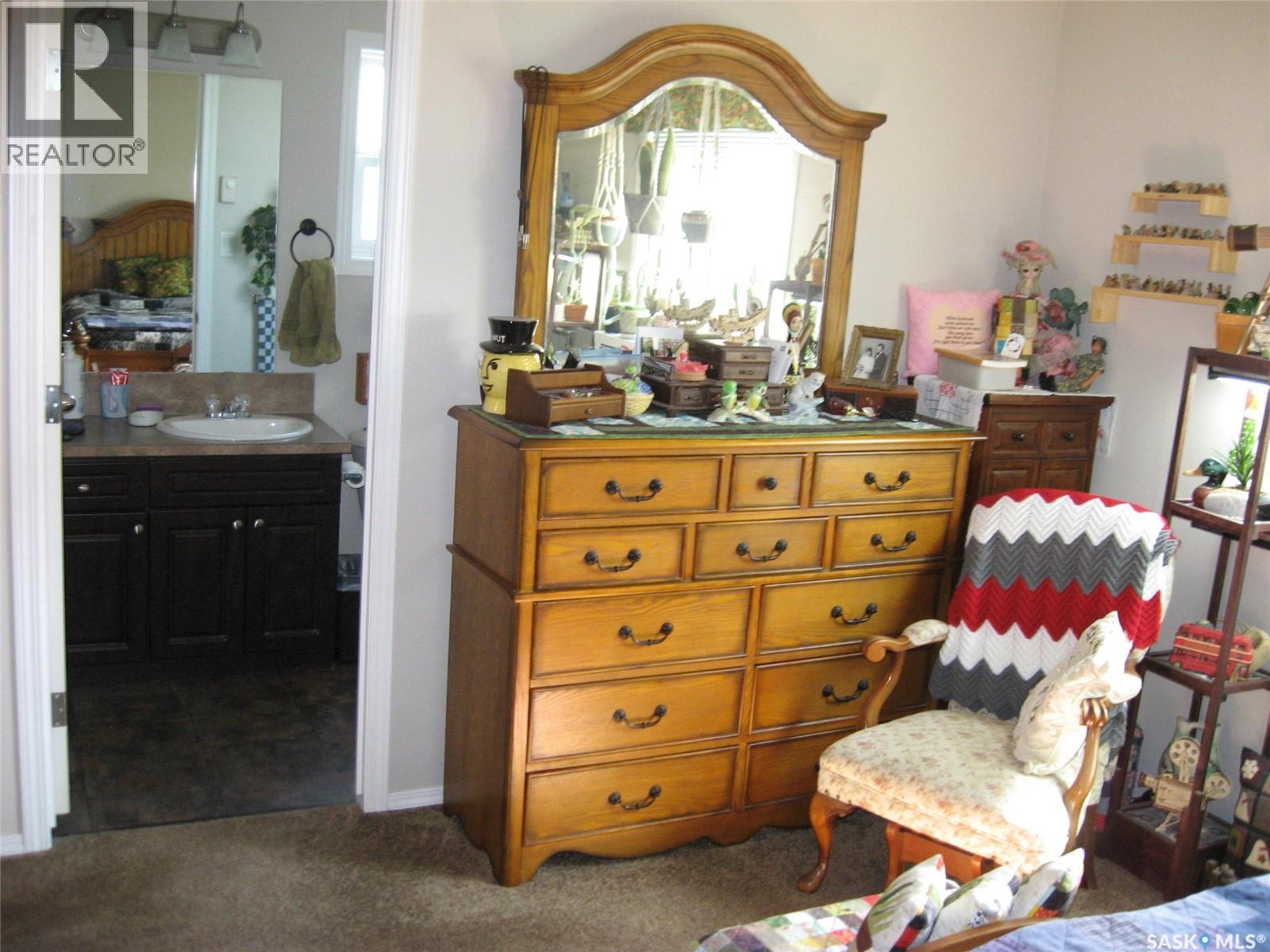 H9 1455 9th AVENUE NE - 21
