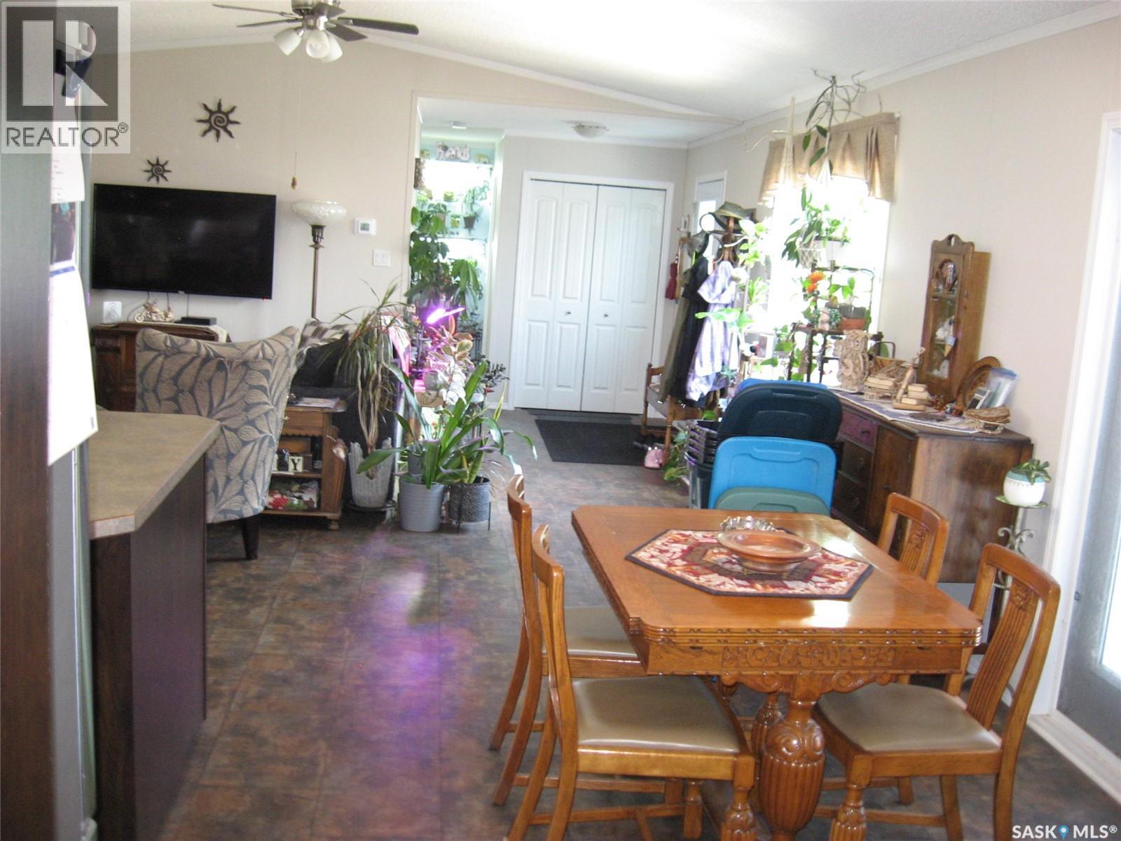 H9 1455 9th AVENUE NE - 24
