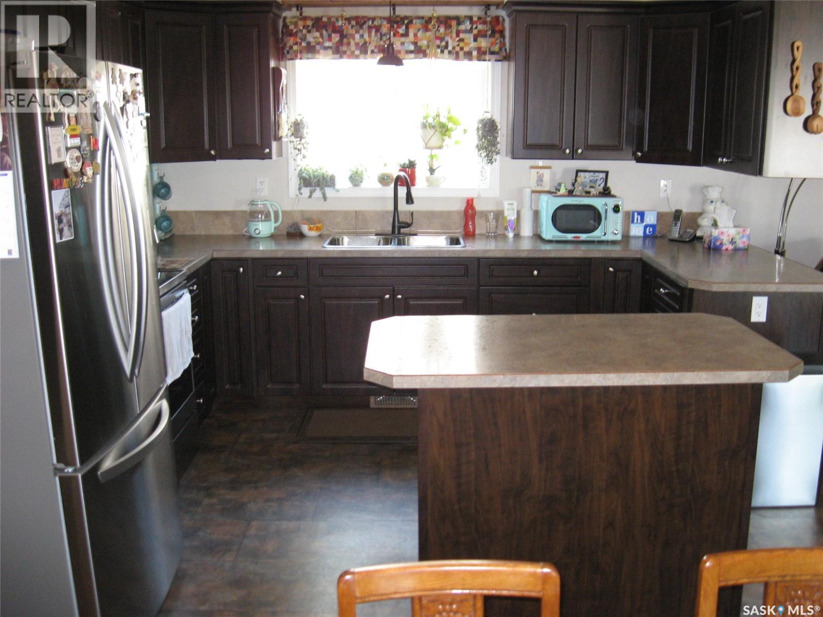 H9 1455 9th AVENUE NE - 6