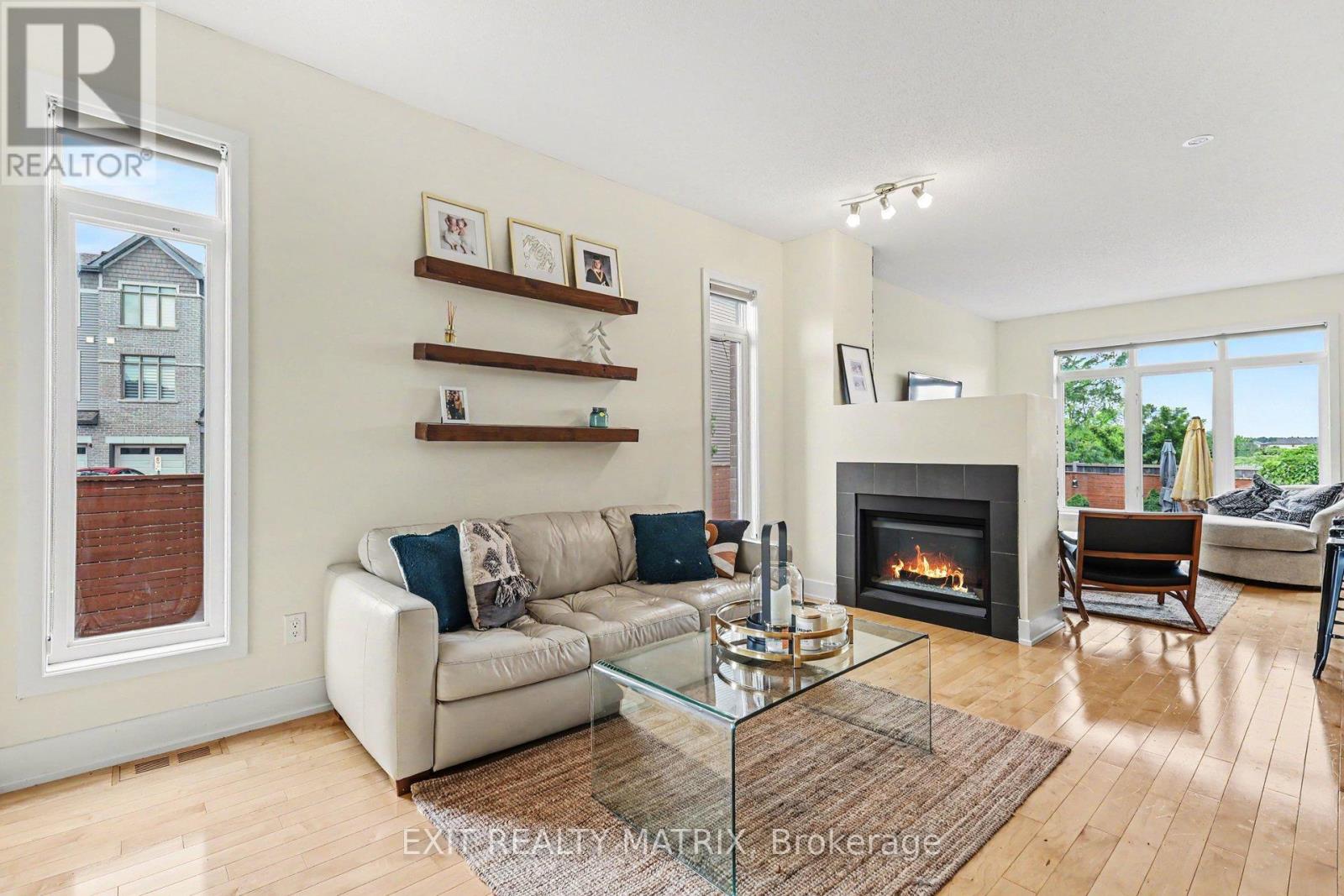 74 NUTTING CRESCENT - 13