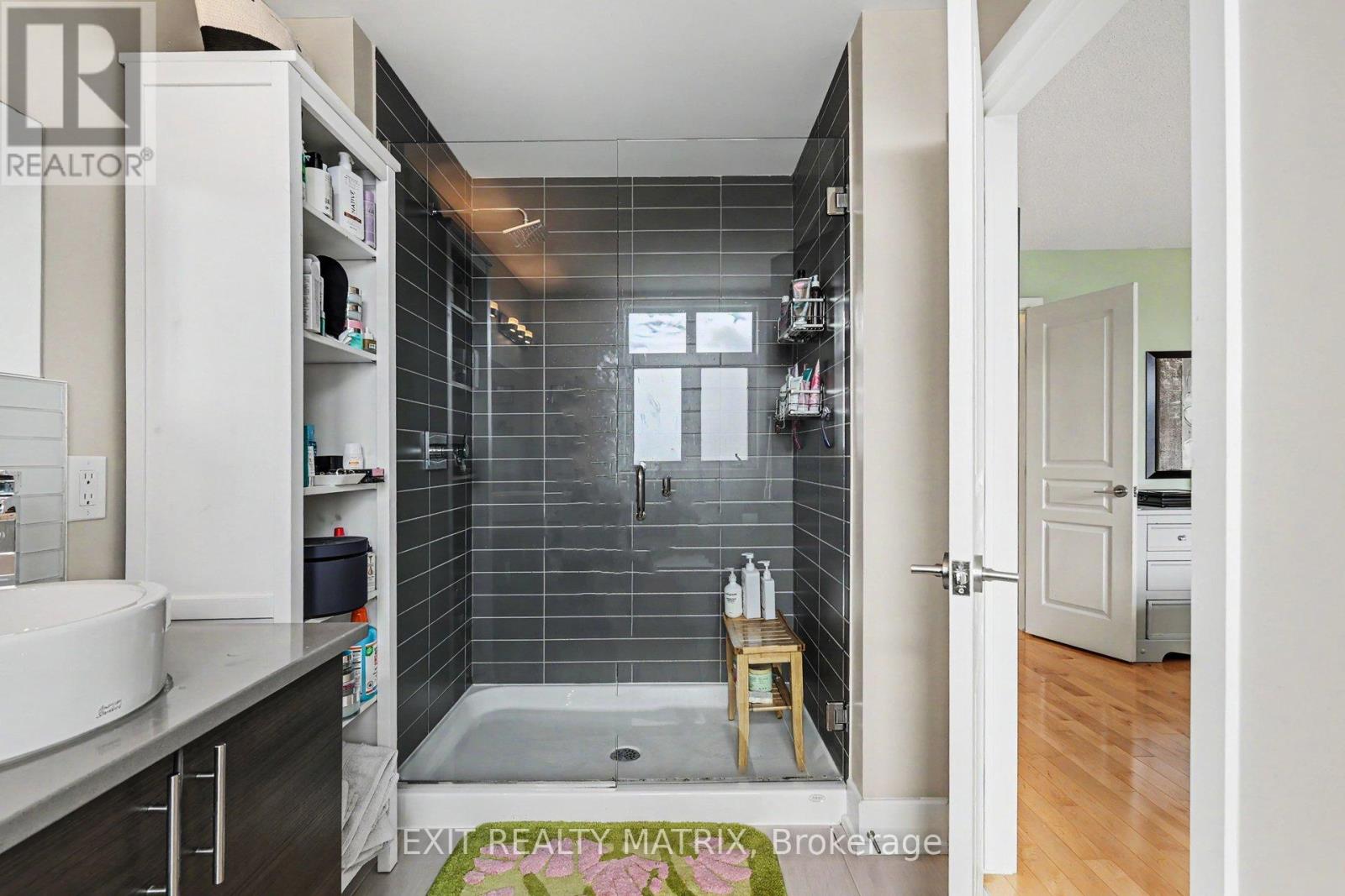 74 NUTTING CRESCENT - 19