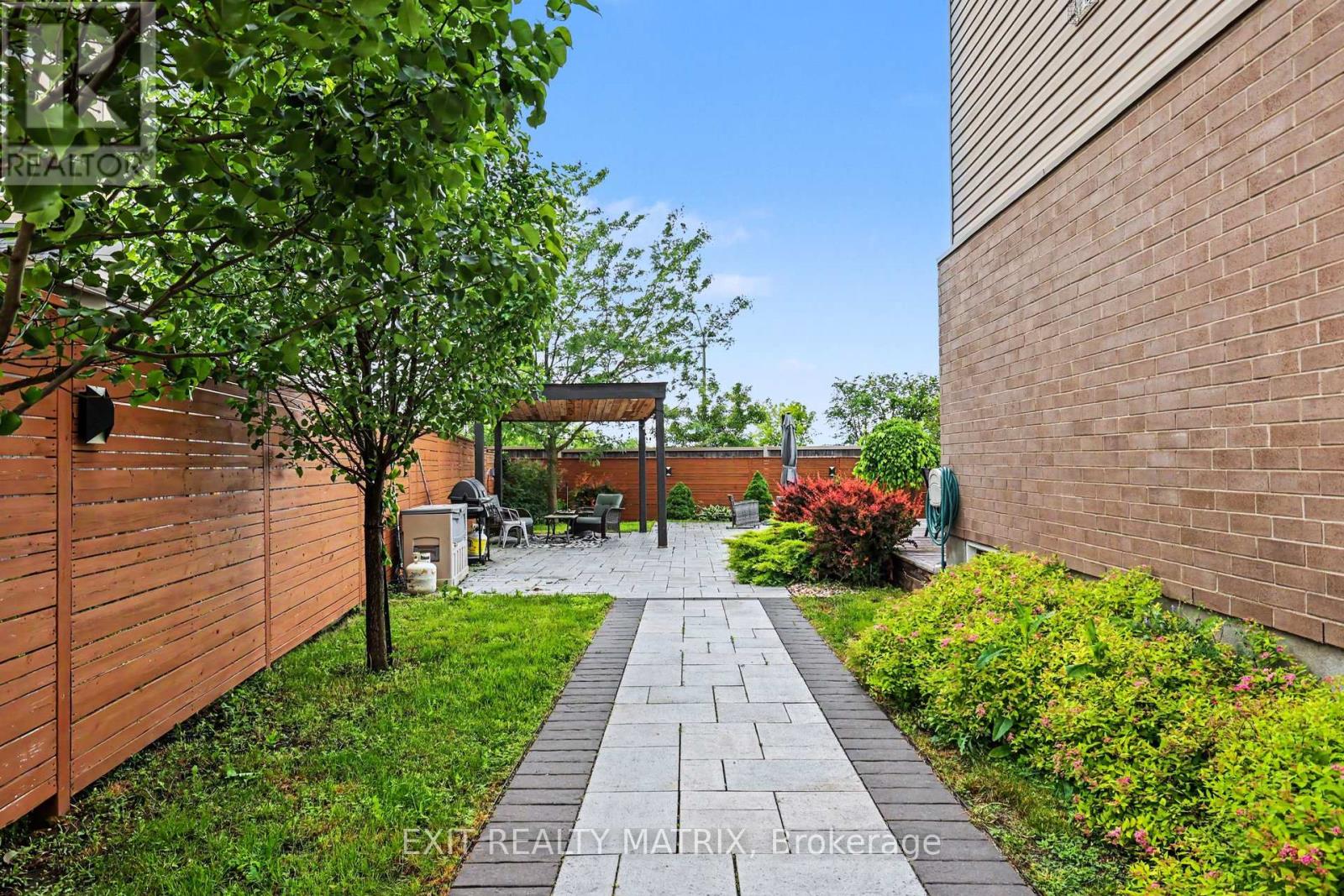74 NUTTING CRESCENT - 27