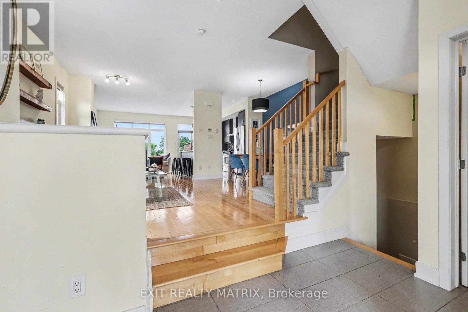 74 NUTTING CRESCENT - 4