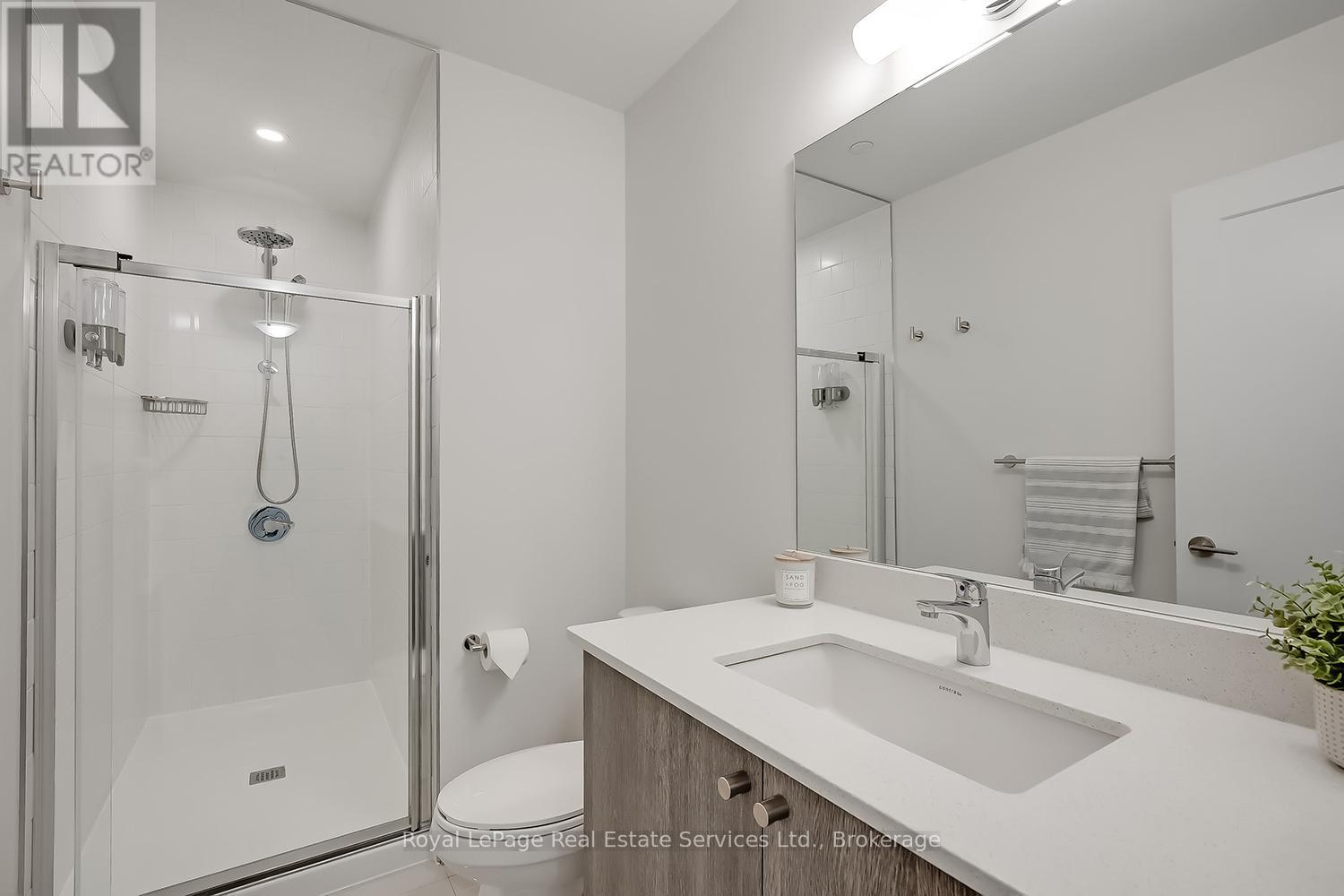 #723 665 CRICKLEWOOD DRIVE - 19