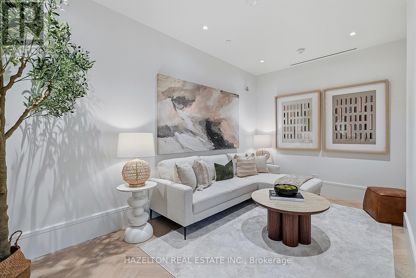 #304 7 DALE AVENUE - 24