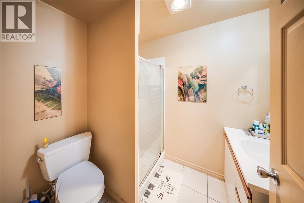 412 14th Avenue - 29