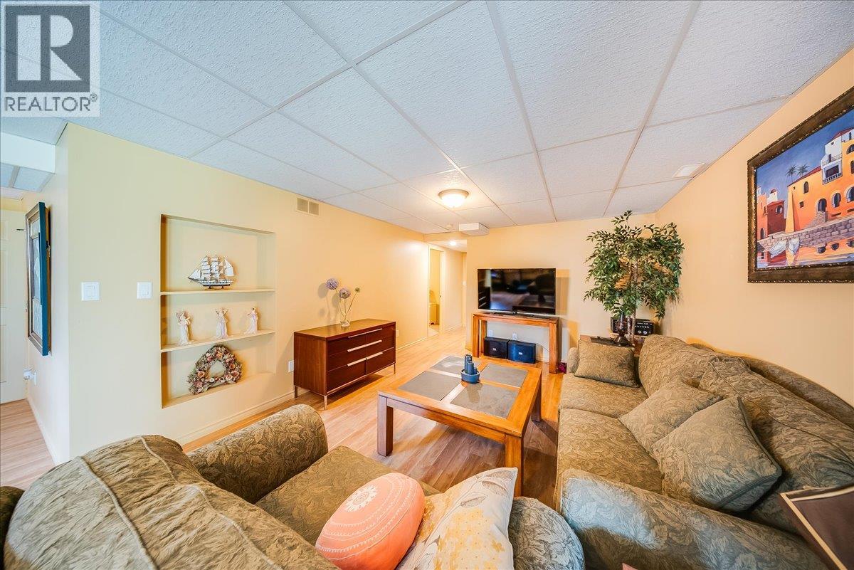 412 14th Avenue - 32