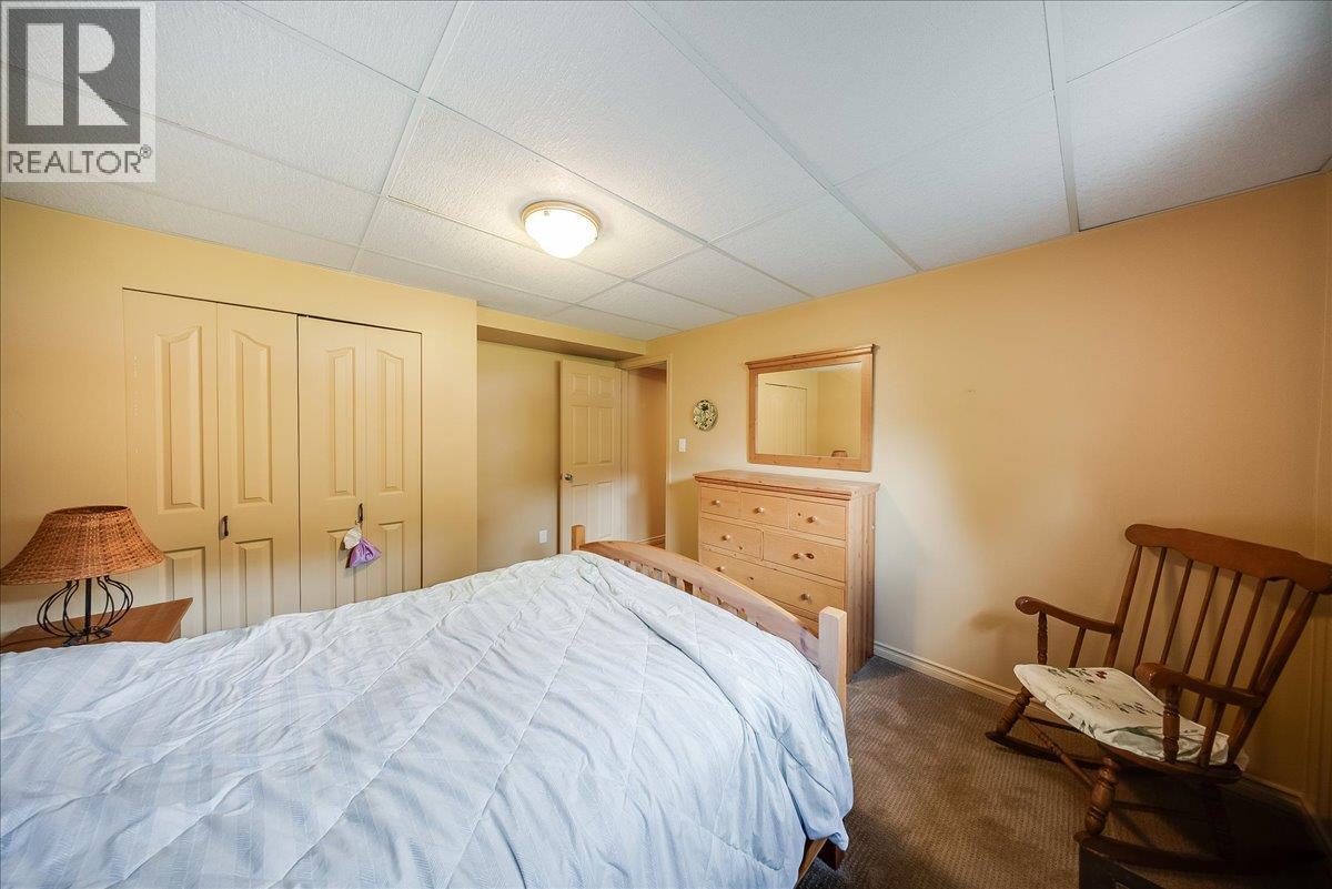 412 14th Avenue - 36
