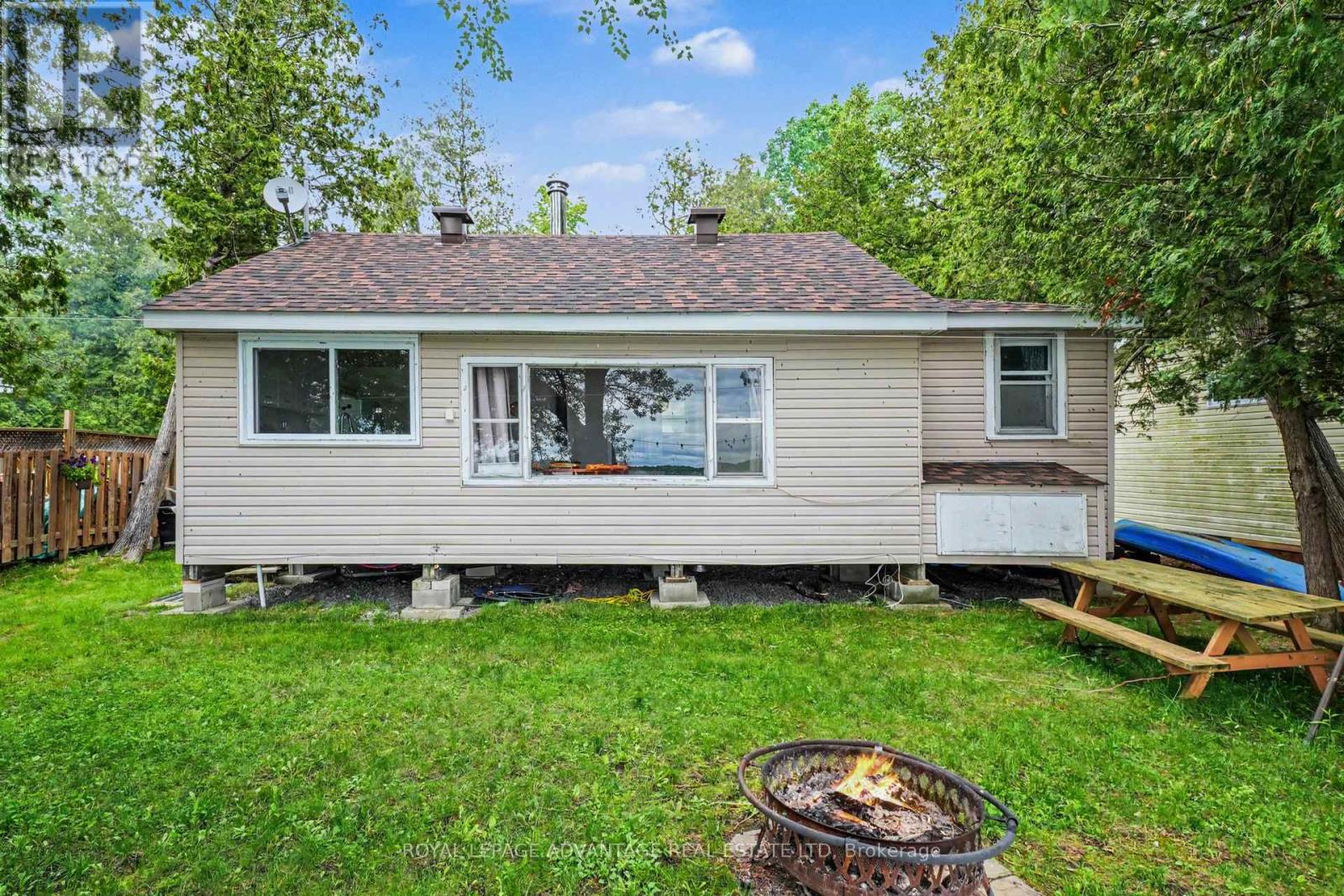 507 STEWART LANE - 3
