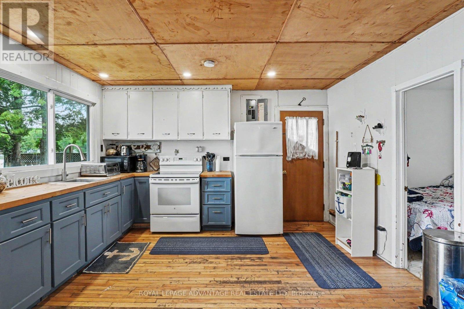 507 STEWART LANE - 9